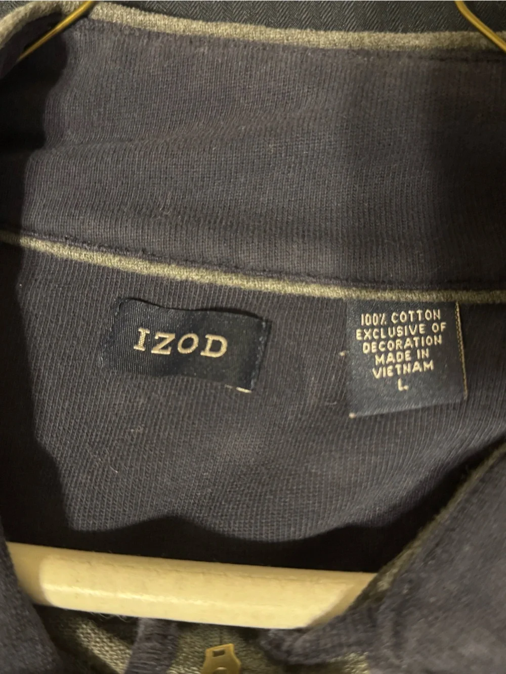Izod Men's Heather Gray Quarter-Zip Pullover